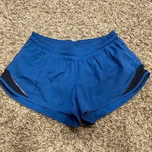 Lululemon Hotty Hot 2.5" Low-rise LR Shorts w/Liner Sz 6 Royal Blue